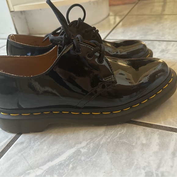 Doc martens- great condition…too small for me. Size 8 - Picture 3 of 8